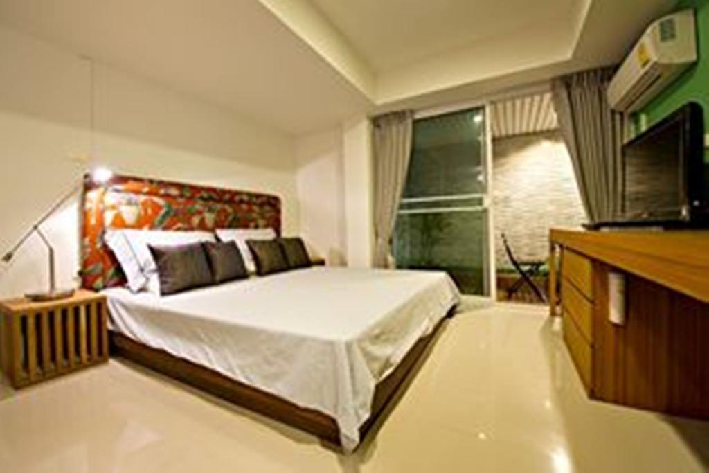 Bangpa-In Place Serviced Apartment Phra Nakhon Si Ayutthaya Buitenkant foto